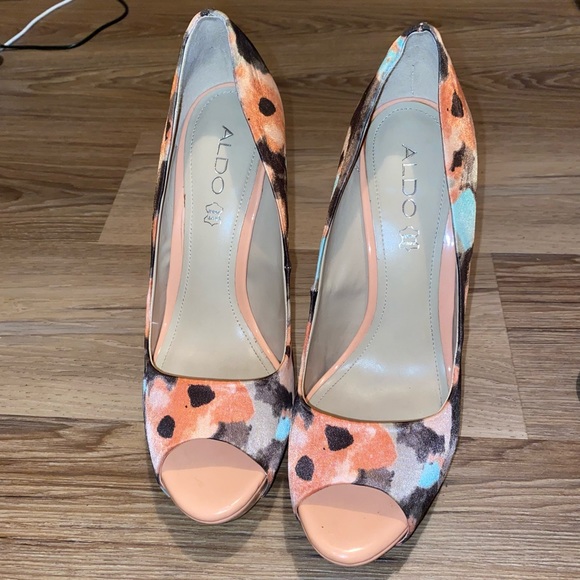 Aldo Multicolor Satin Heels - Picture 2 of 7
